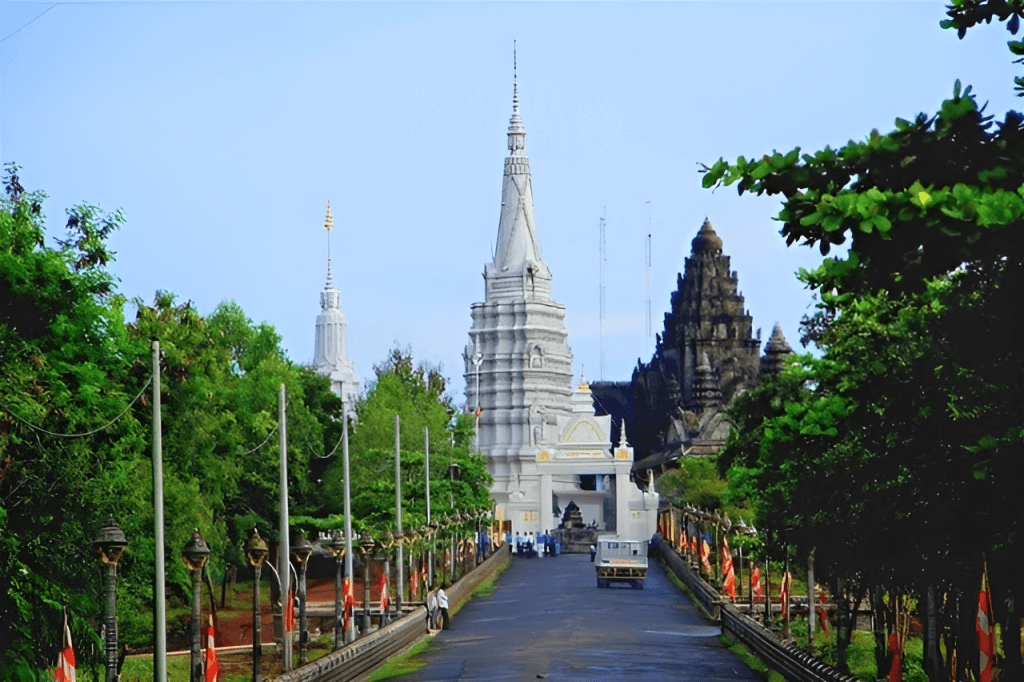 Les collines de Phnom Pros et Phnom Srei se situent à Kampong Cham Circuit 1 Cambodge 